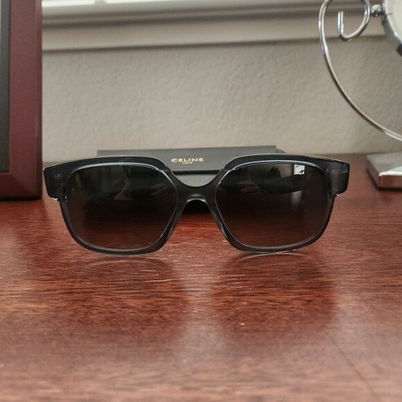 CELINE PARIS CL40155I 59-18-140 Sunglasses - Picture 1 of 9
